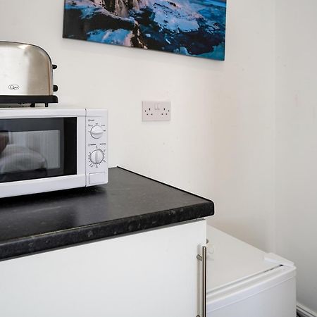 Homesly Guest Rooms, Comfortable En-Suite Guest Rooms With Free Parking And Self Check-In Berwick Upon Tweed Exterior photo