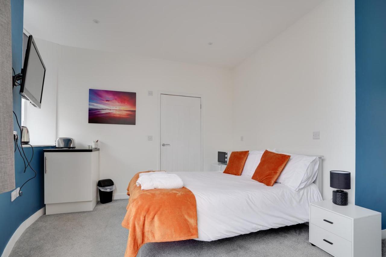 Homesly Guest Rooms, Comfortable En-Suite Guest Rooms With Free Parking And Self Check-In Berwick Upon Tweed Exterior photo