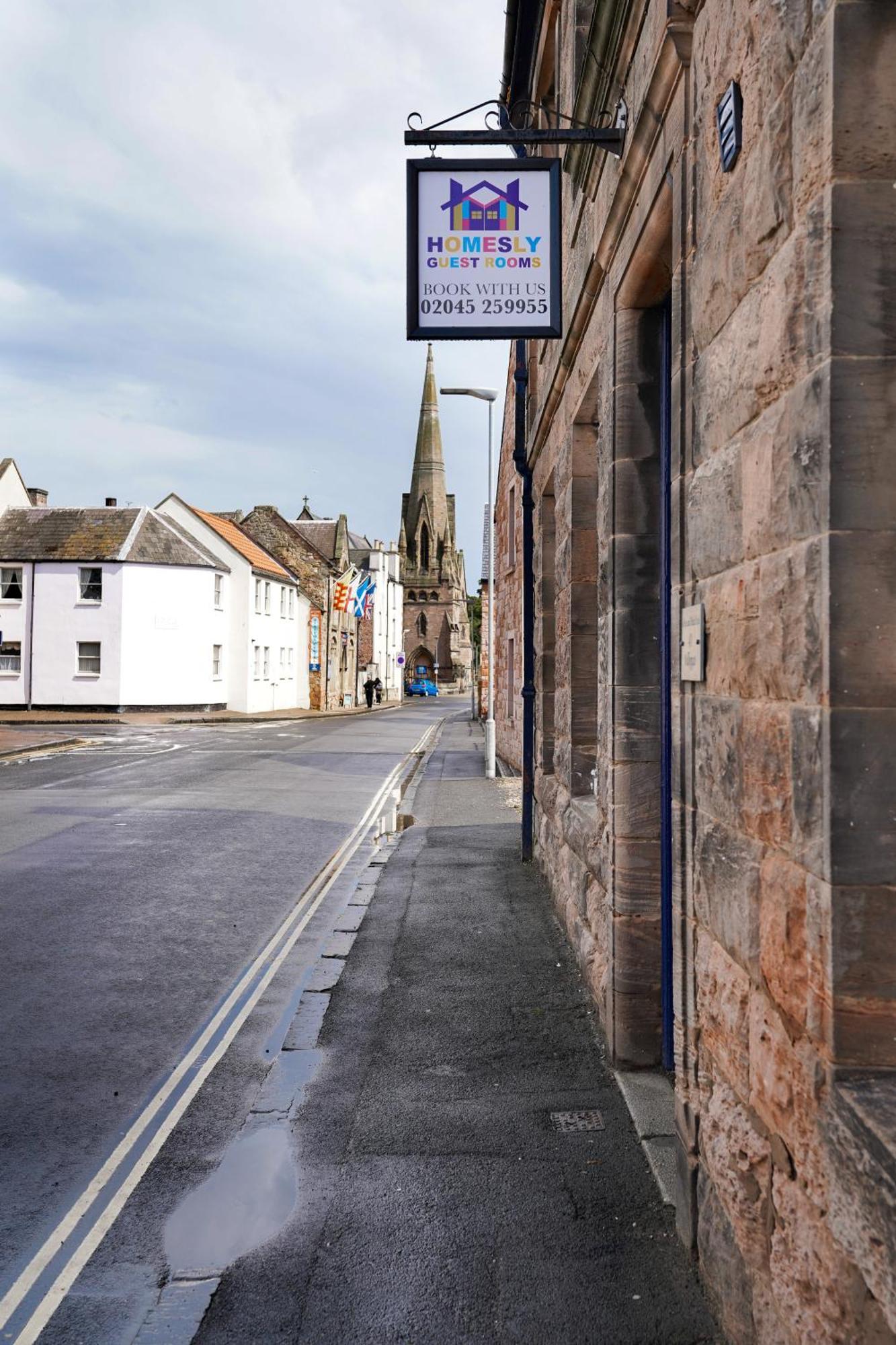 Homesly Guest Rooms, Comfortable En-Suite Guest Rooms With Free Parking And Self Check-In Berwick Upon Tweed Exterior photo