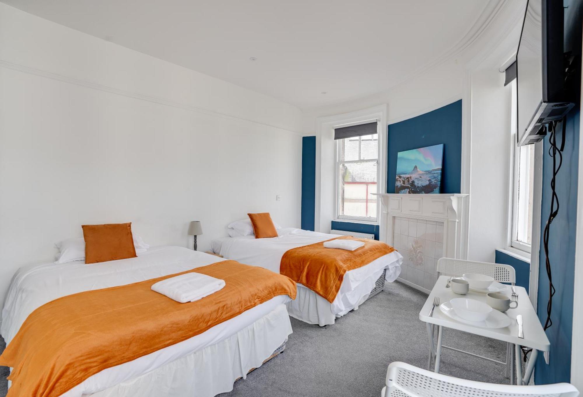 Homesly Guest Rooms, Comfortable En-Suite Guest Rooms With Free Parking And Self Check-In Berwick Upon Tweed Exterior photo