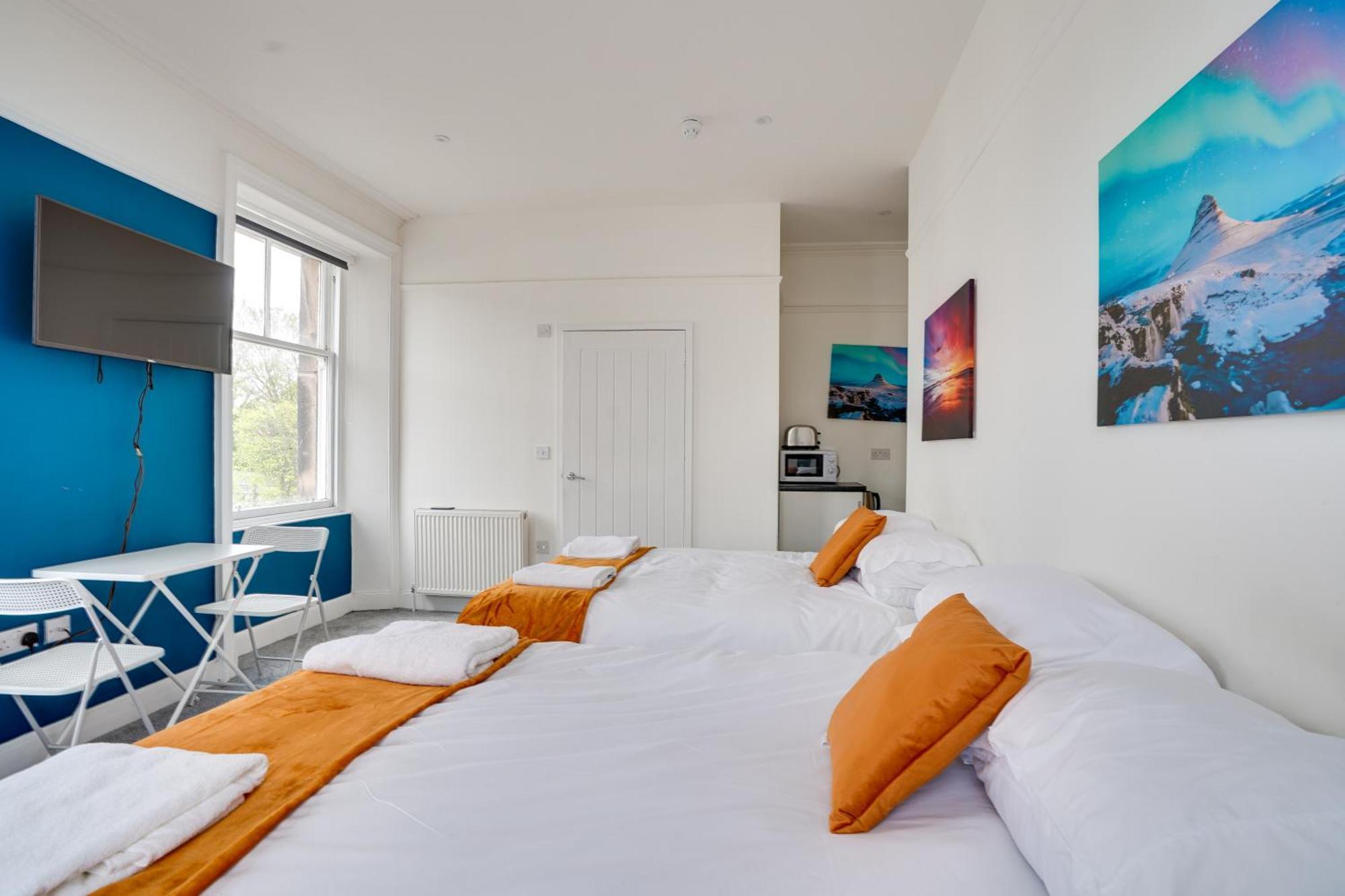 Homesly Guest Rooms, Comfortable En-Suite Guest Rooms With Free Parking And Self Check-In Berwick Upon Tweed Exterior photo
