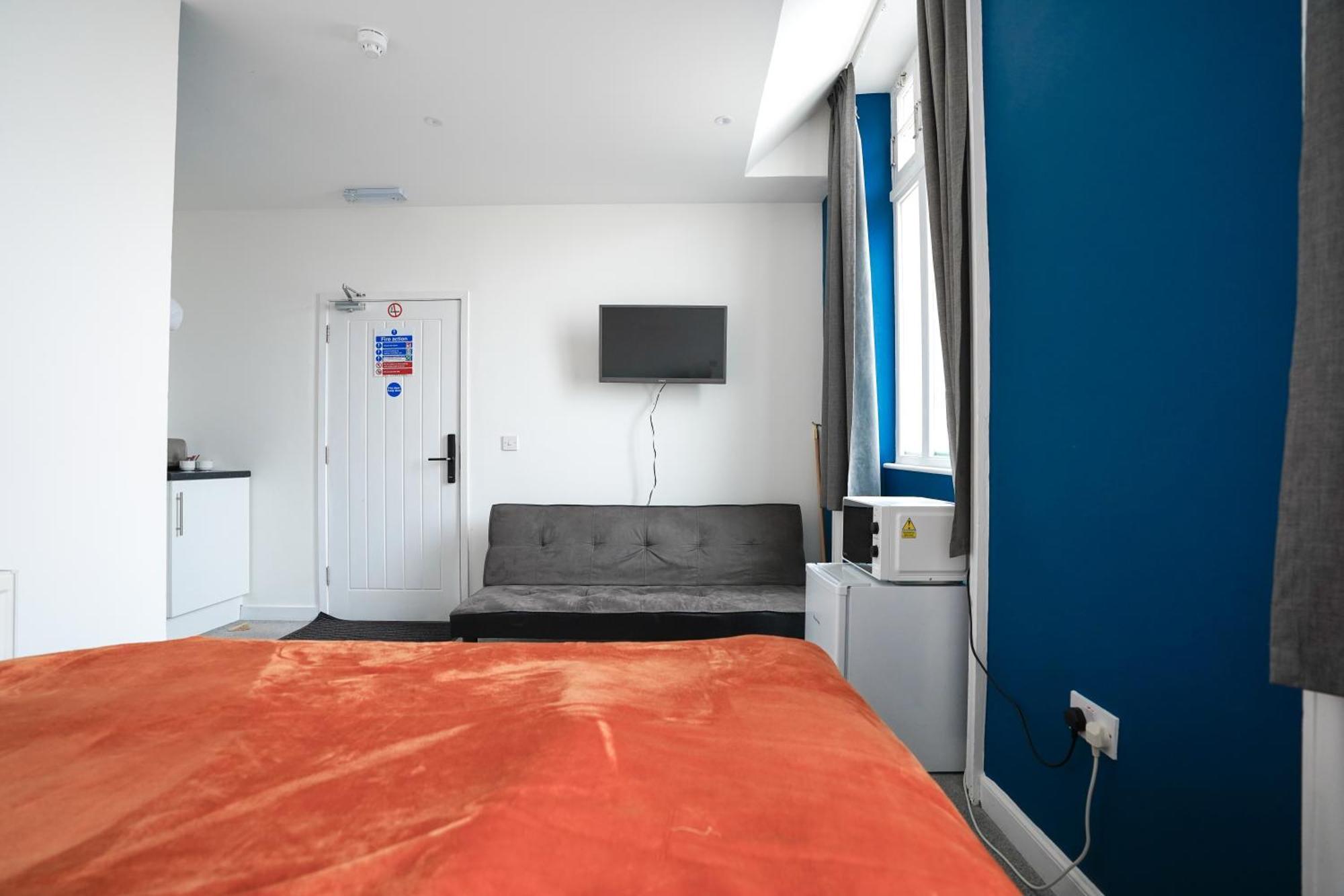 Homesly Guest Rooms, Comfortable En-Suite Guest Rooms With Free Parking And Self Check-In Berwick Upon Tweed Exterior photo